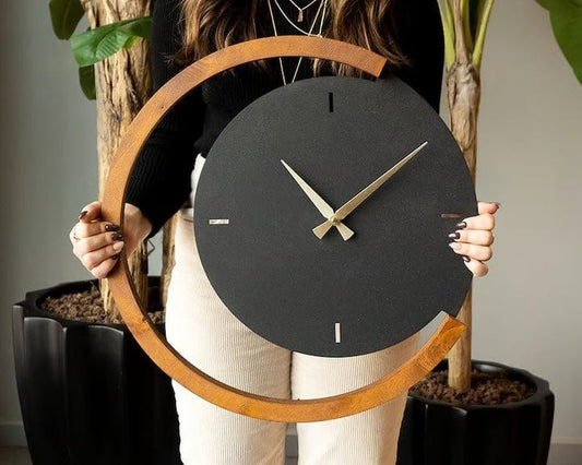 Moon Time Metal & Wood Wall Clock – Silent Movement